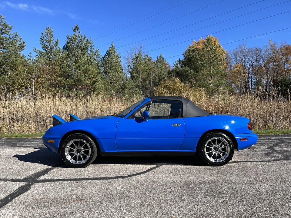 1990 Mazda NA MX-5 Miata - Image 9 of 31
