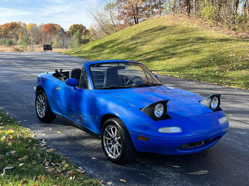 1990 Mazda NA MX-5 Miata - Image 24 of 31