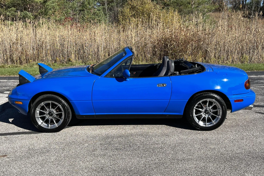 1990 Mazda NA MX-5 Miata - Image 3 of 31