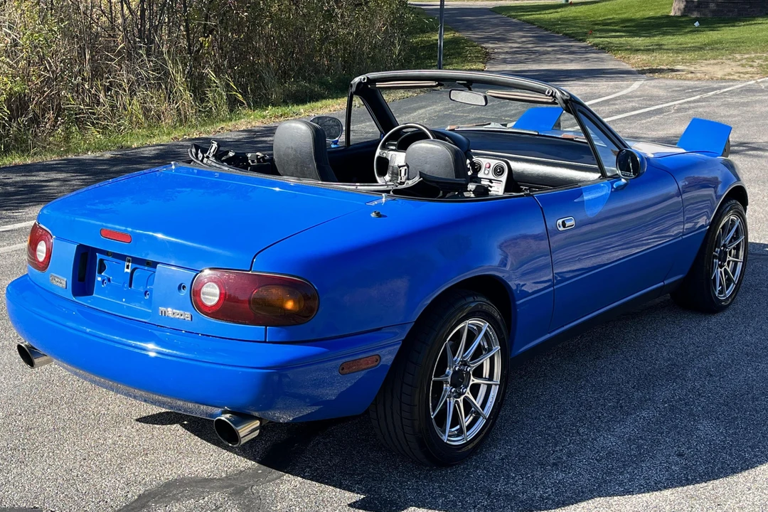1990 Mazda NA MX-5 Miata - Image 4 of 31