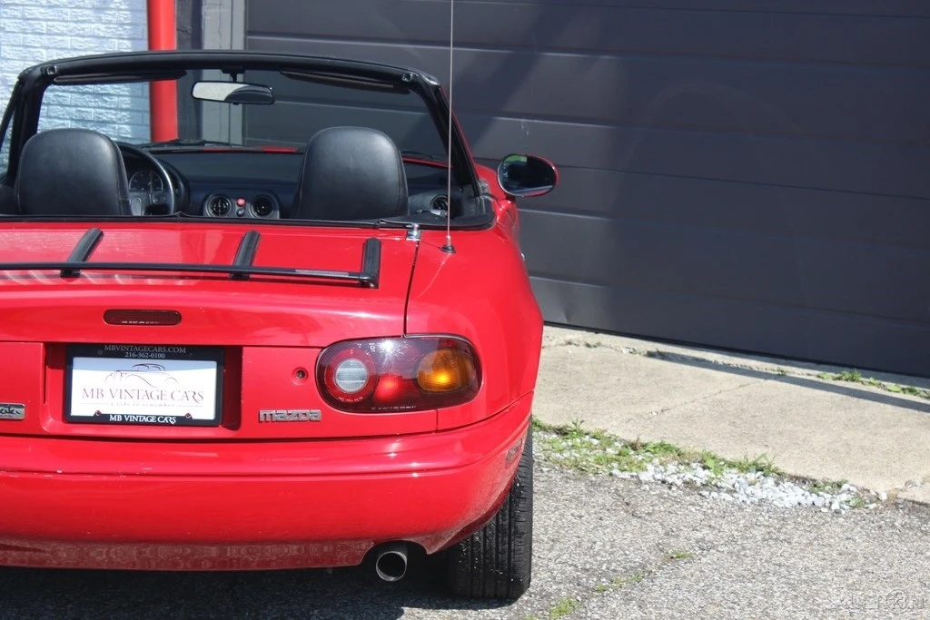 1990 Mazda NA MX-5 Miata - Image 7 of 21