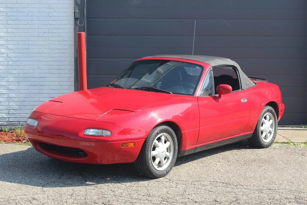 1990 Mazda NA MX-5 Miata - Image 11 of 21