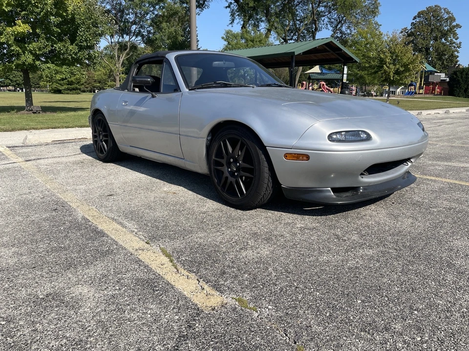 1990 Mazda NA MX-5 Miata - Image 6 of 13