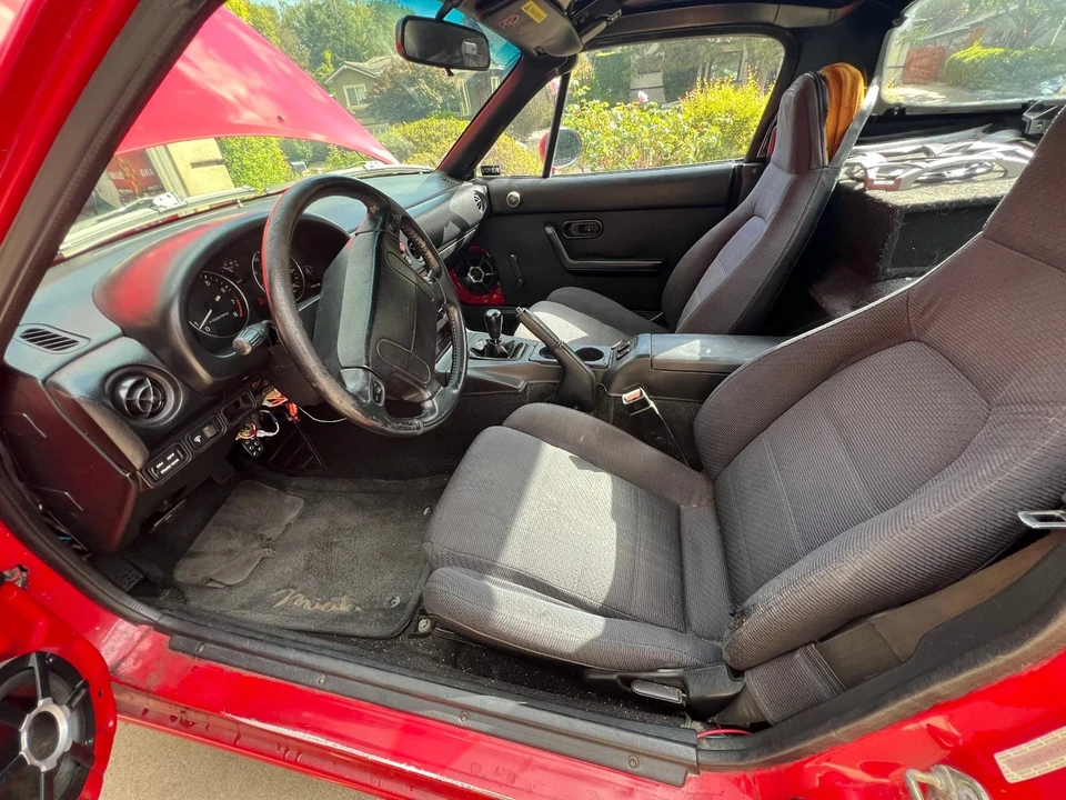 1990 Mazda NA MX-5 Miata - Image 10 of 13