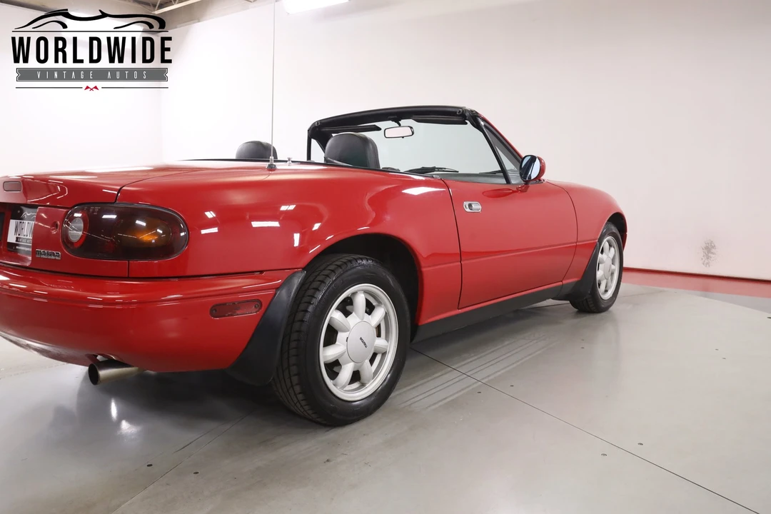 1990 Mazda NA MX-5 Miata - Image 28 of 31