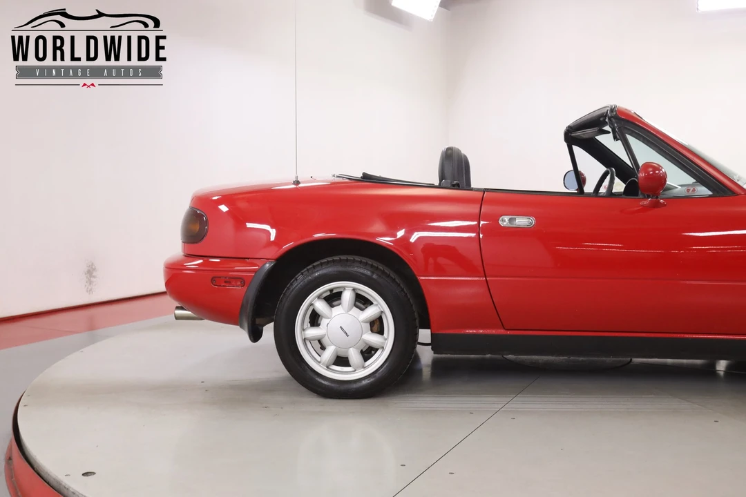 1990 Mazda NA MX-5 Miata - Image 13 of 31