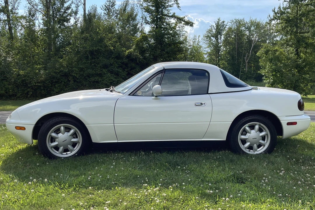 1990 Mazda NA MX-5 Miata - Image 6 of 6