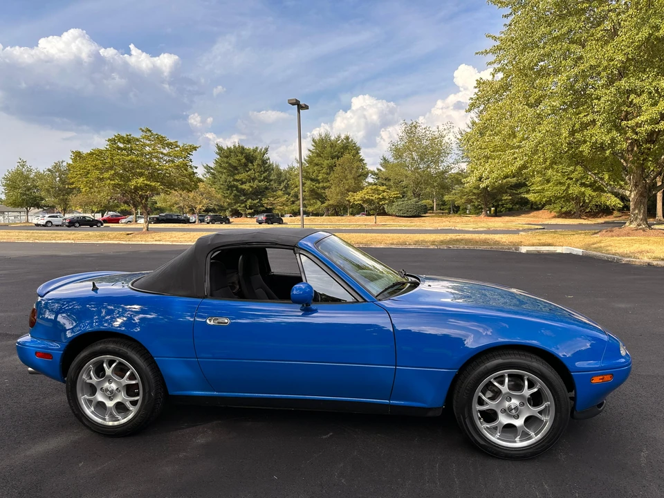 1990 Mazda NA MX-5 Miata - Image 19 of 31
