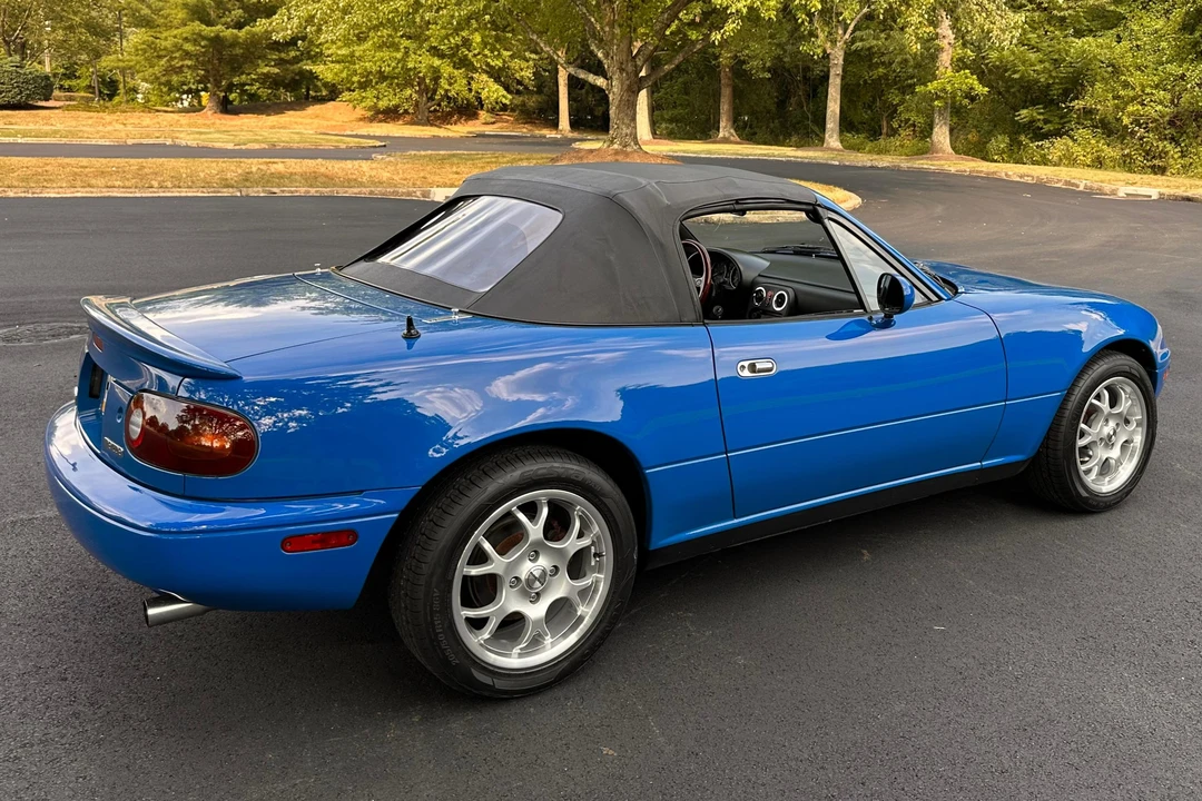 1990 Mazda NA MX-5 Miata - Image 18 of 31