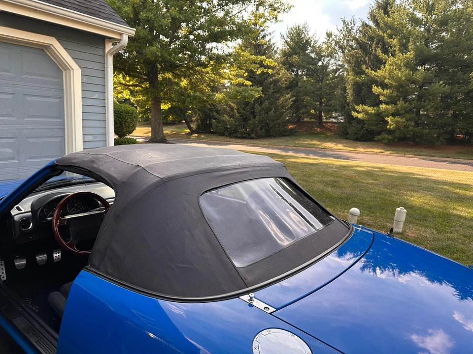 1990 Mazda NA MX-5 Miata - Image 25 of 31