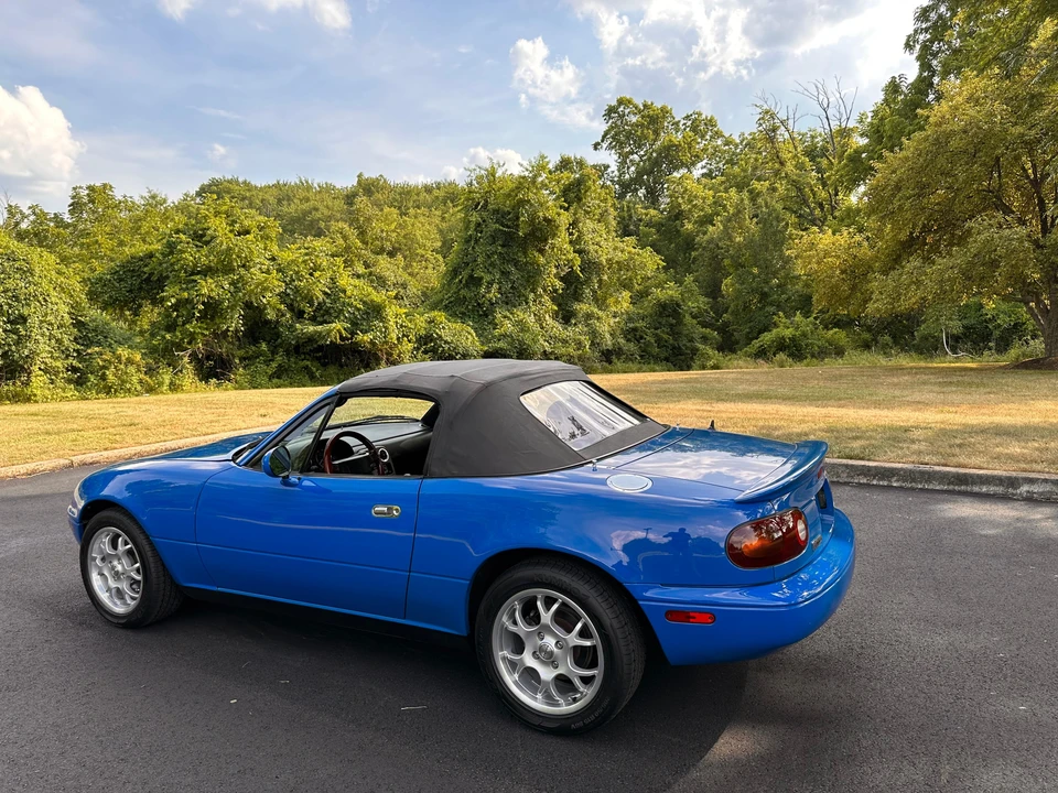 1990 Mazda NA MX-5 Miata - Image 15 of 31