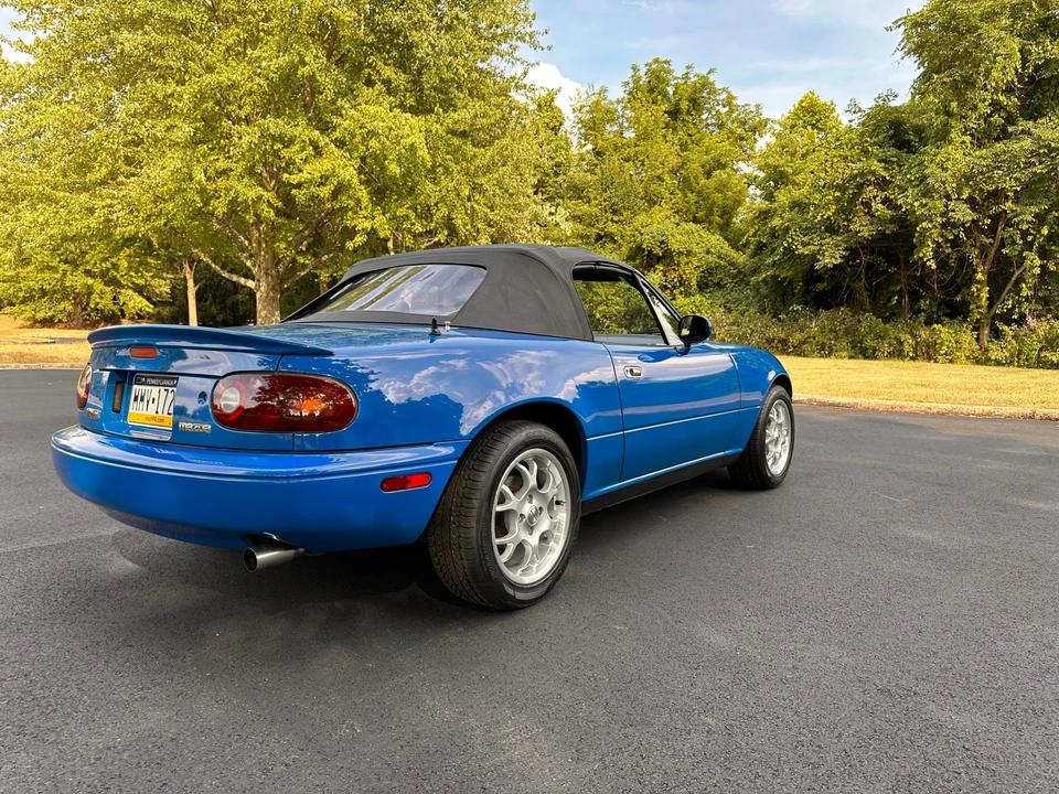 1990 Mazda NA MX-5 Miata - Image 17 of 31
