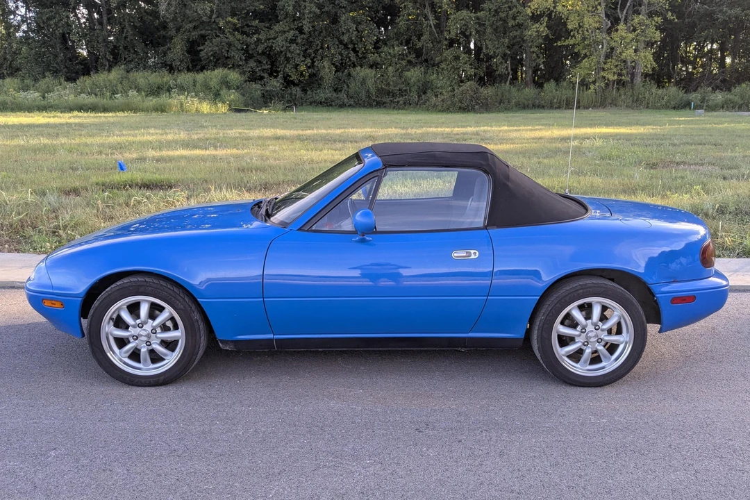 1990 Mazda NA MX-5 Miata - Image 3 of 31