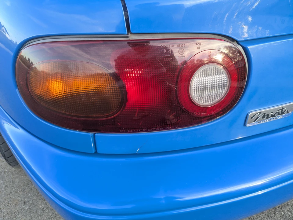 1990 Mazda NA MX-5 Miata - Image 29 of 31