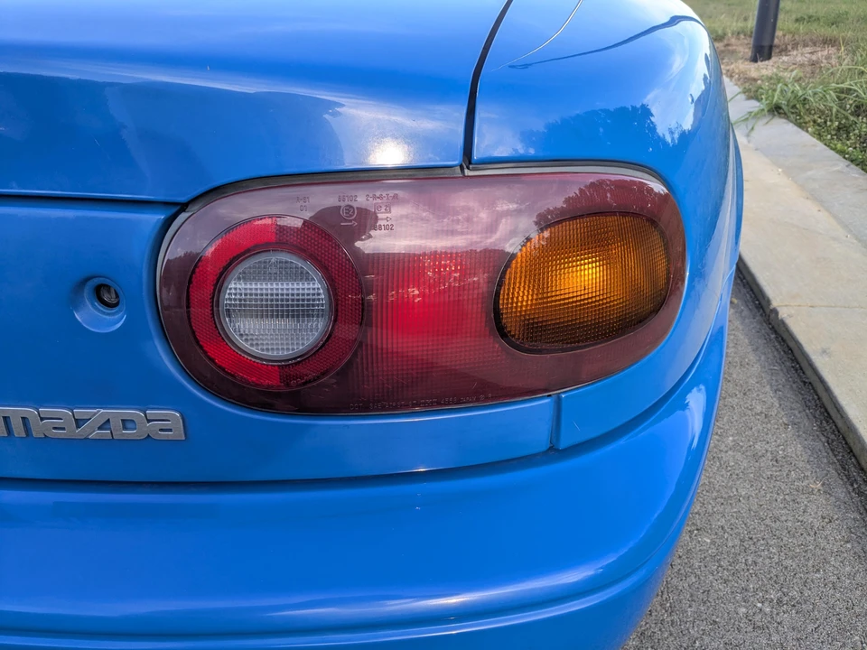 1990 Mazda NA MX-5 Miata - Image 30 of 31