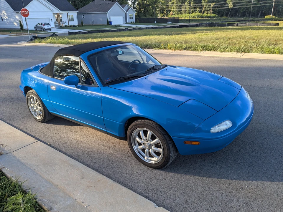 1990 Mazda NA MX-5 Miata - Image 17 of 31
