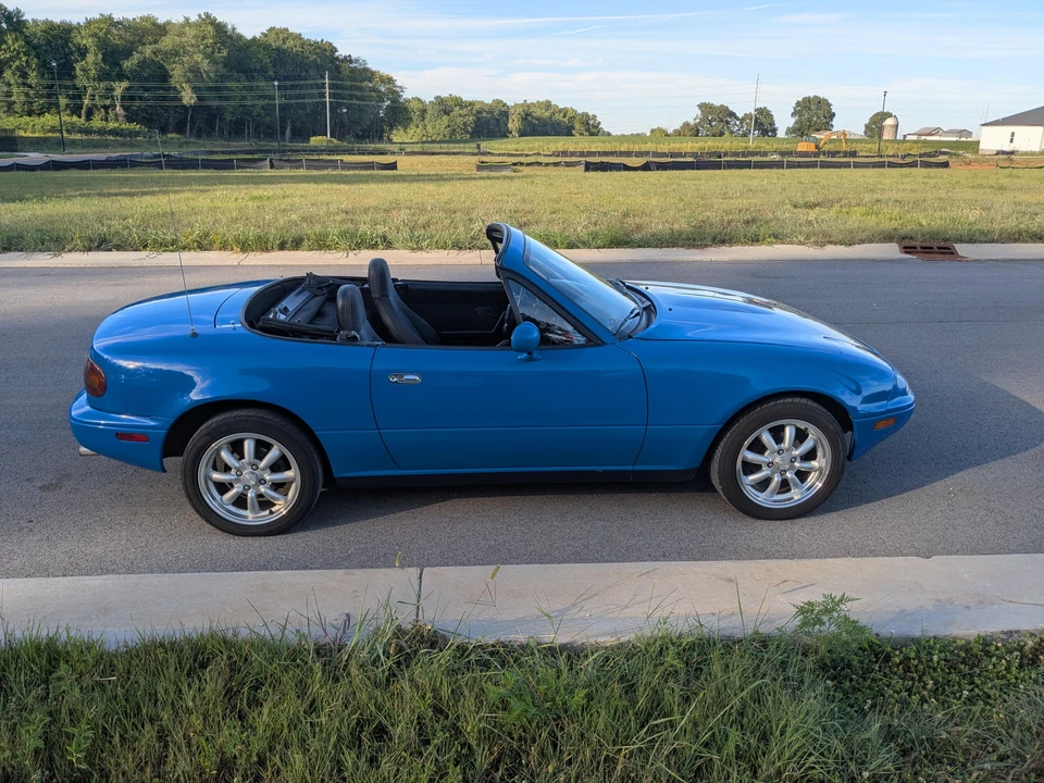 1990 Mazda NA MX-5 Miata - Image 12 of 31