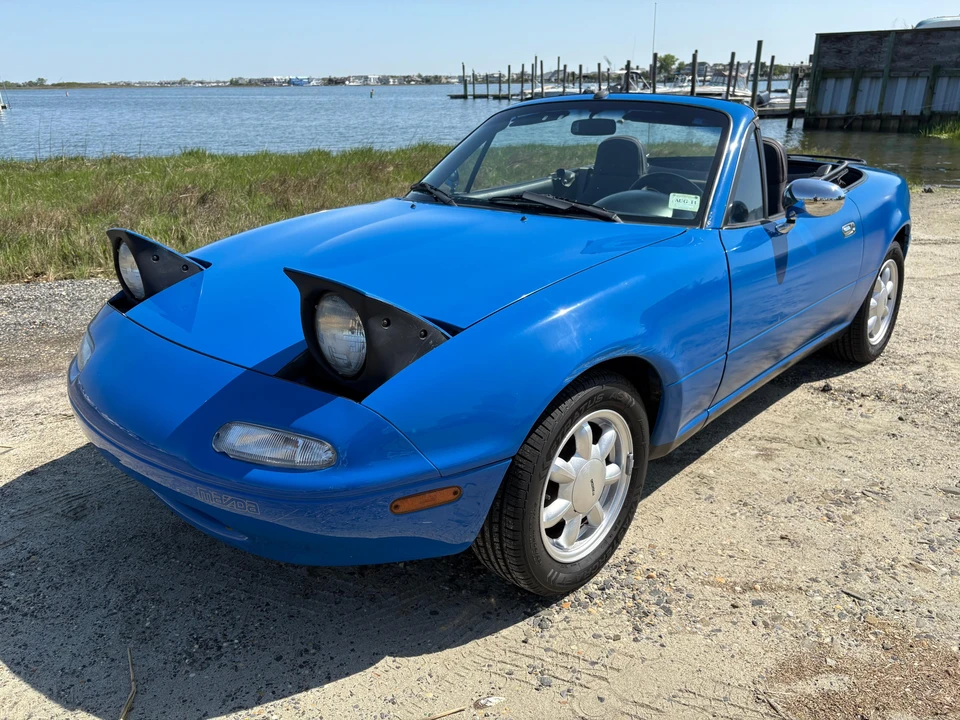 1990 Mazda NA MX-5 Miata - Image 8 of 31