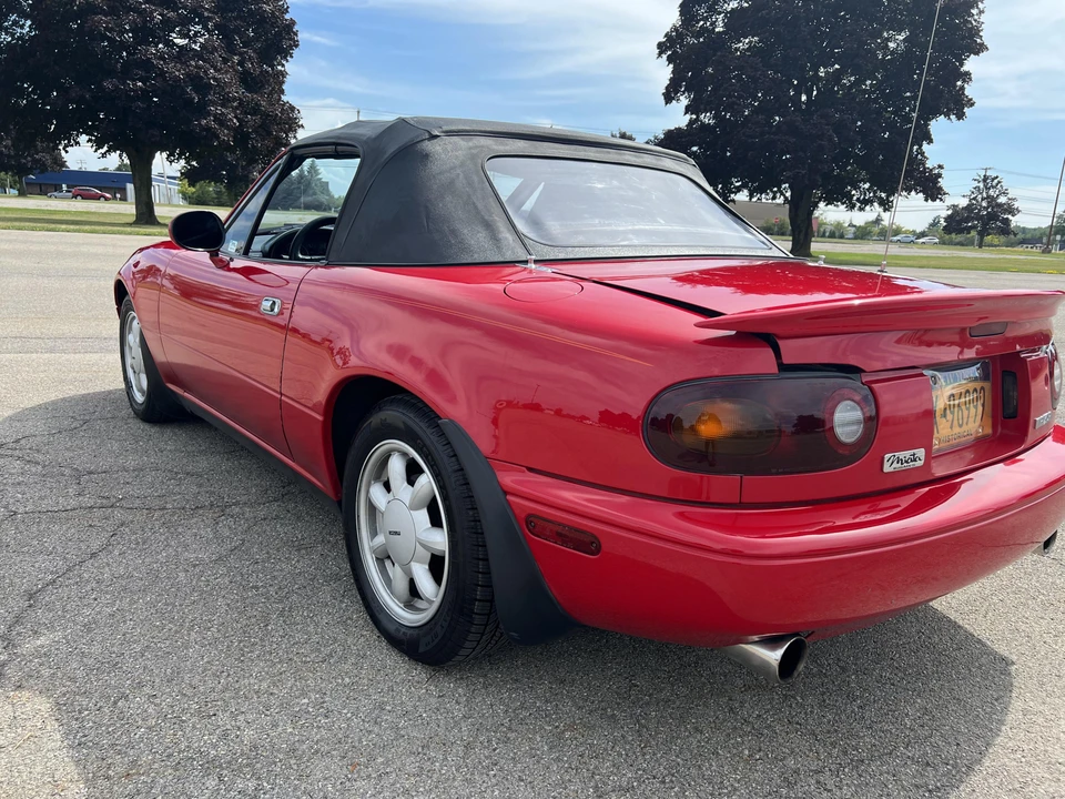 1990 Mazda NA MX-5 Miata - Image 13 of 31