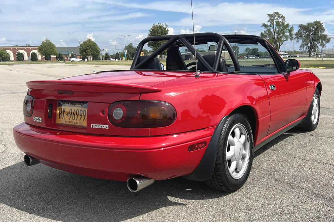 1990 Mazda NA MX-5 Miata - Image 4 of 31