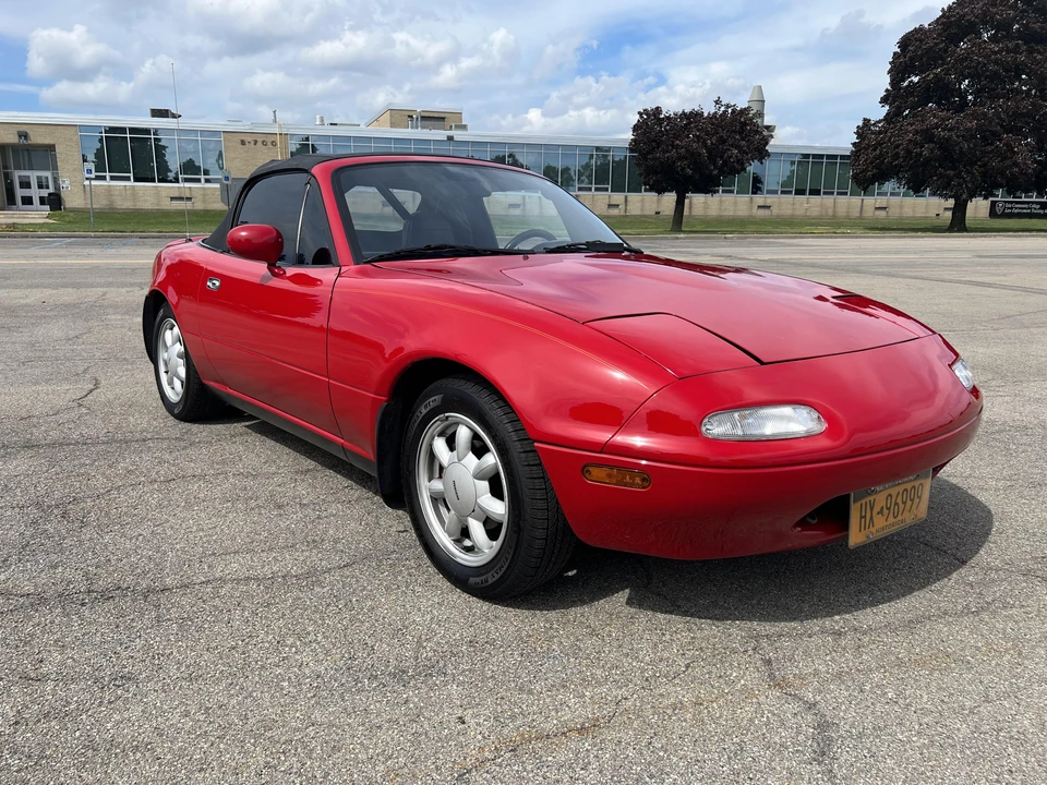 1990 Mazda NA MX-5 Miata - Image 19 of 31