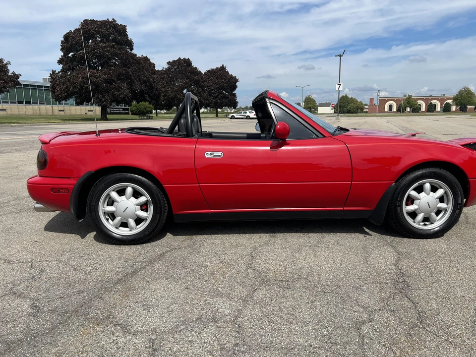 1990 Mazda NA MX-5 Miata - Image 9 of 31