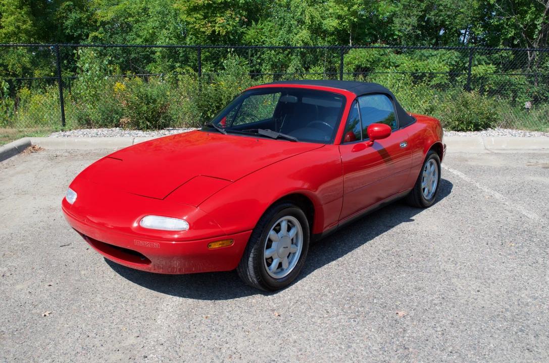 1990 Mazda NA MX-5 Miata - Image 5 of 31