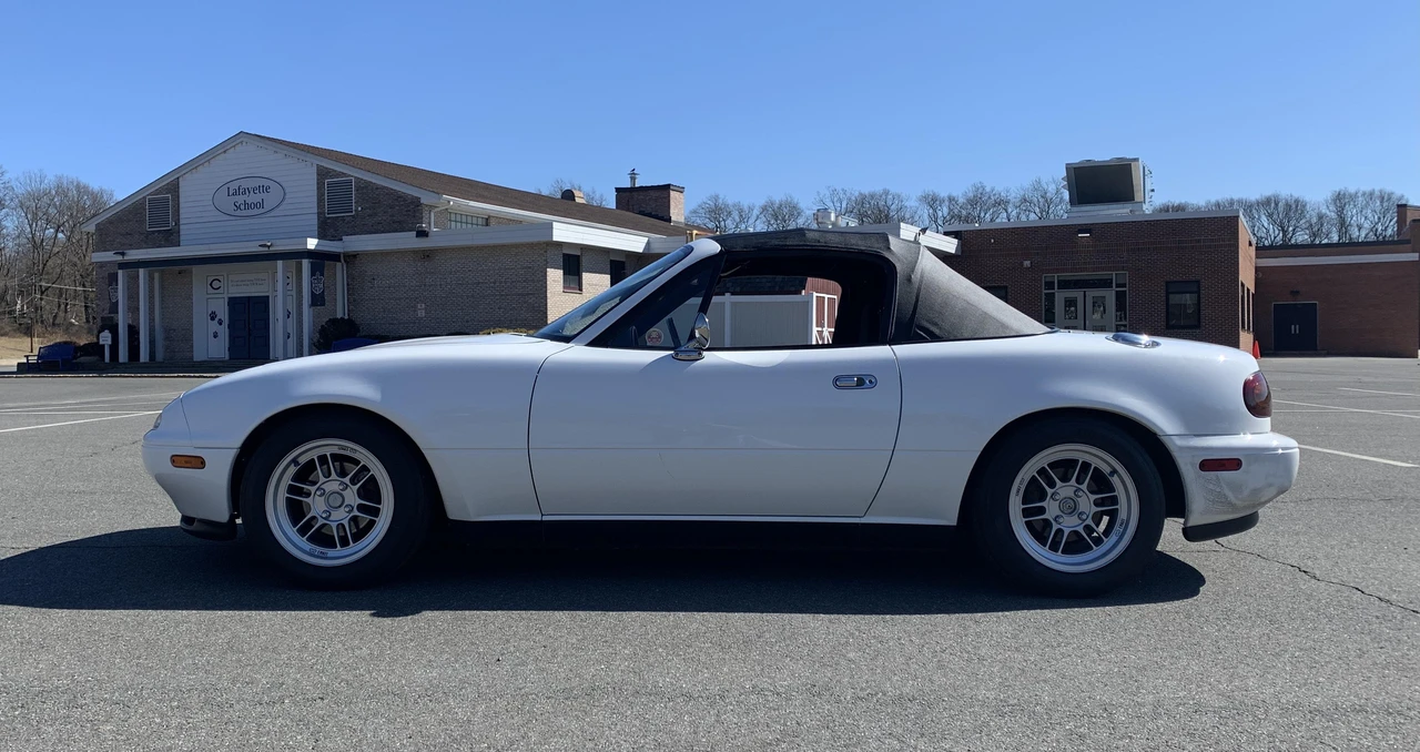 1990 Mazda NA MX-5 Miata - Image 7 of 31