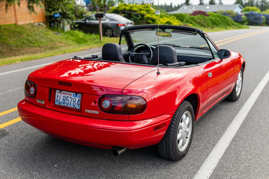 1990 Mazda NA MX-5 Miata - Image 8 of 31