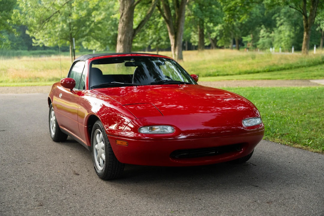 1990 Mazda NA MX-5 Miata - Image 23 of 31