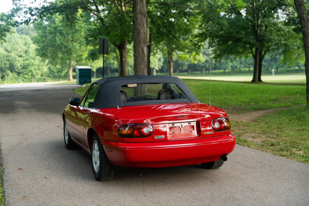 1990 Mazda NA MX-5 Miata - Image 15 of 31