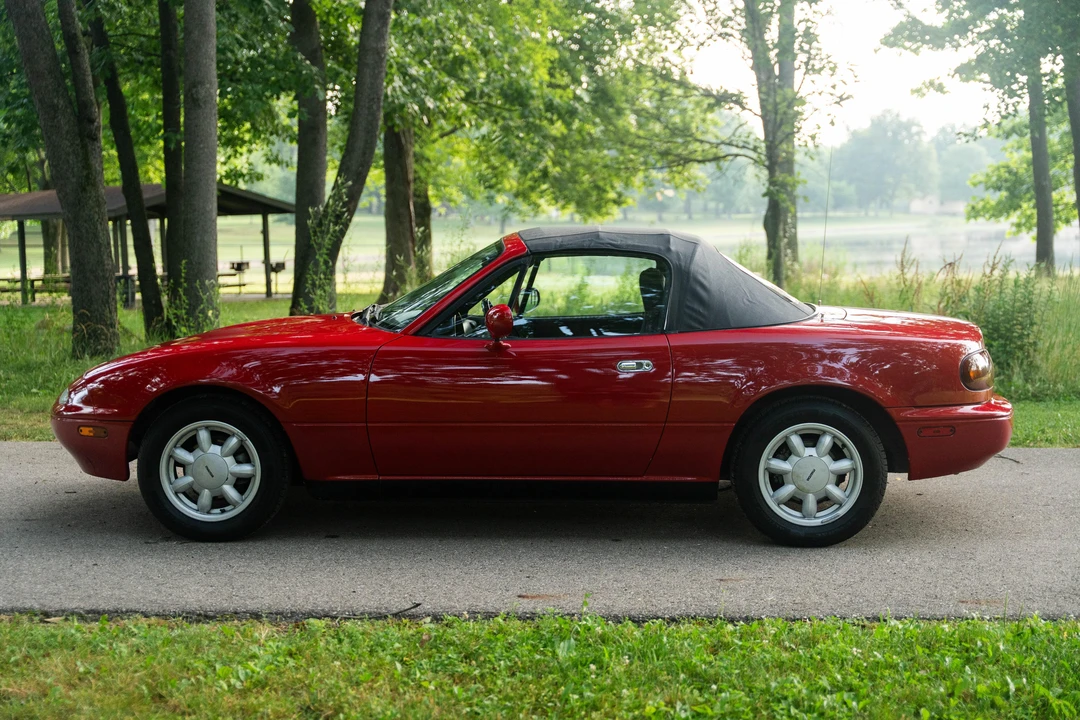 1990 Mazda NA MX-5 Miata - Image 11 of 31