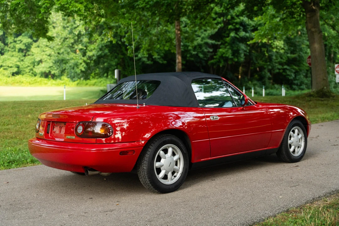 1990 Mazda NA MX-5 Miata - Image 18 of 31