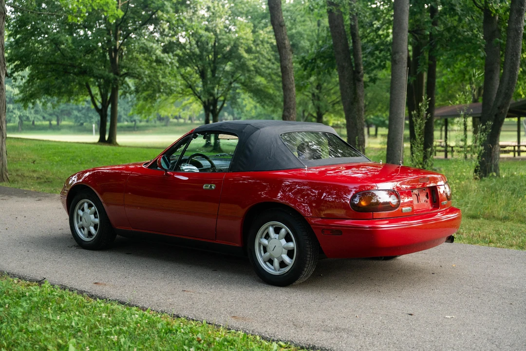 1990 Mazda NA MX-5 Miata - Image 13 of 31