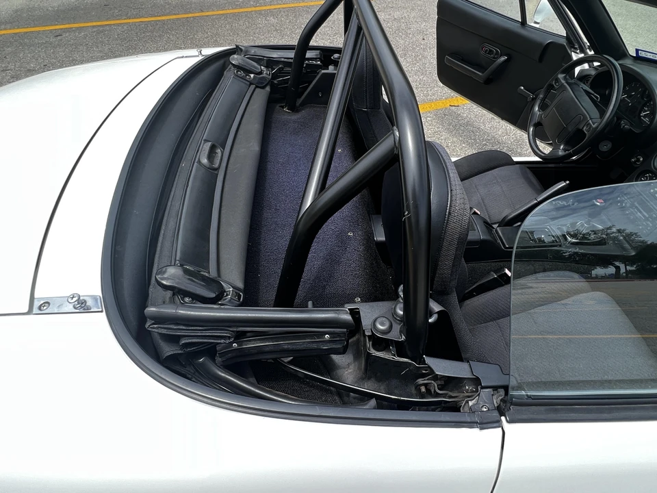 1990 Mazda NA MX-5 Miata - Image 29 of 31