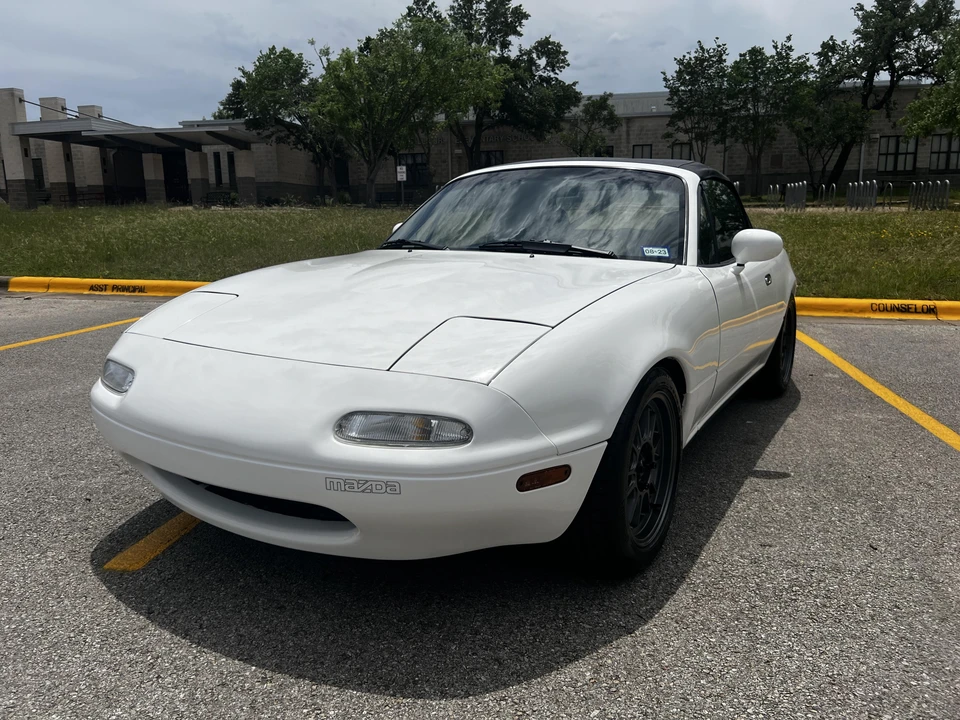 1990 Mazda NA MX-5 Miata - Image 17 of 31