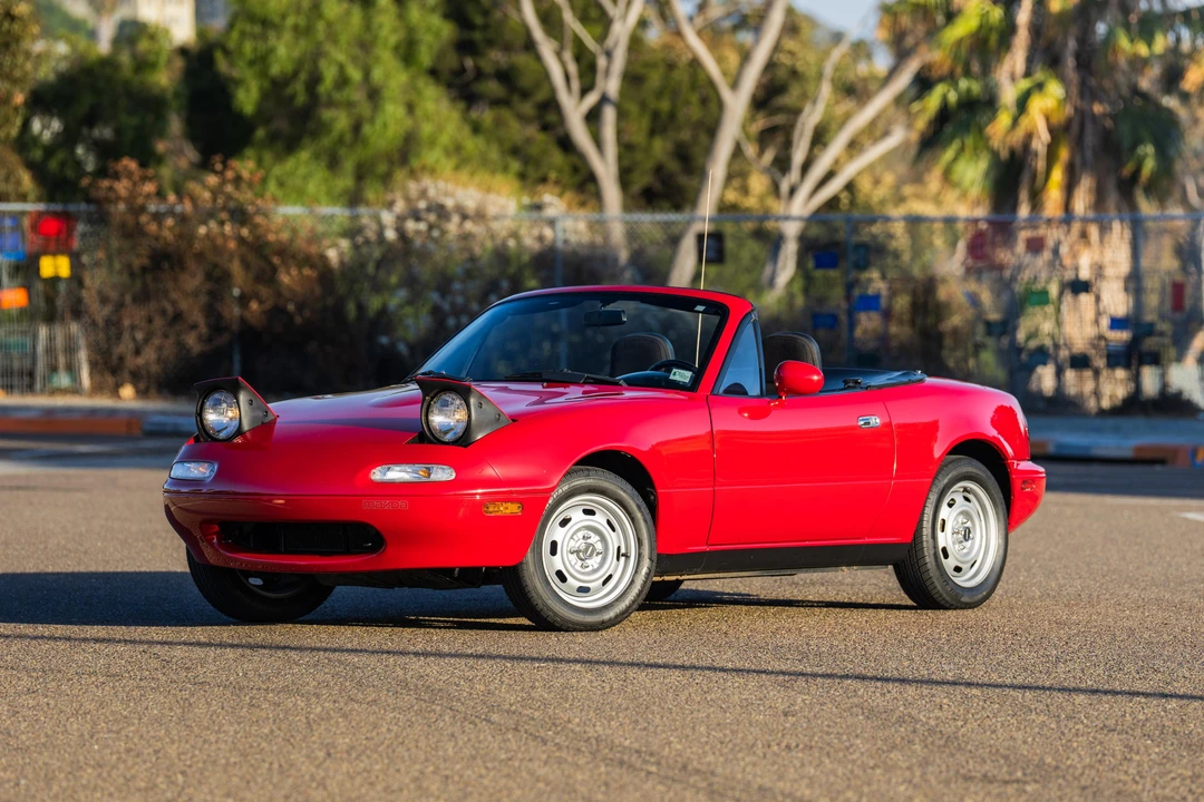 1990 Mazda NA MX-5 Miata - Image 17 of 31