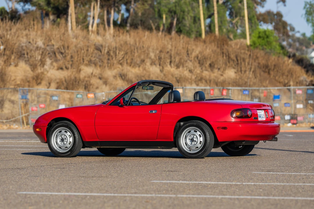 1990 Mazda NA MX-5 Miata - Image 27 of 31