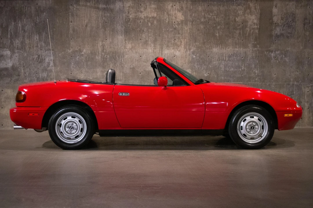 1990 Mazda NA MX-5 Miata - Image 26 of 31