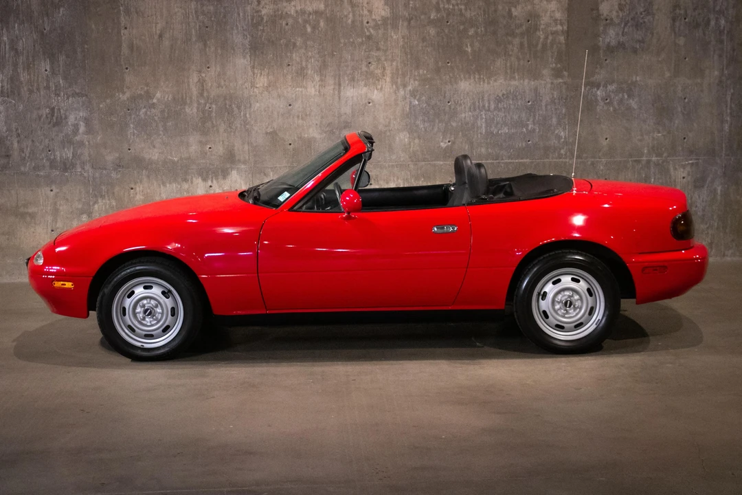 1990 Mazda NA MX-5 Miata - Image 14 of 31