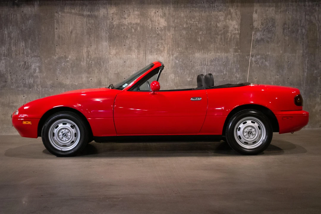 1990 Mazda NA MX-5 Miata - Image 15 of 31