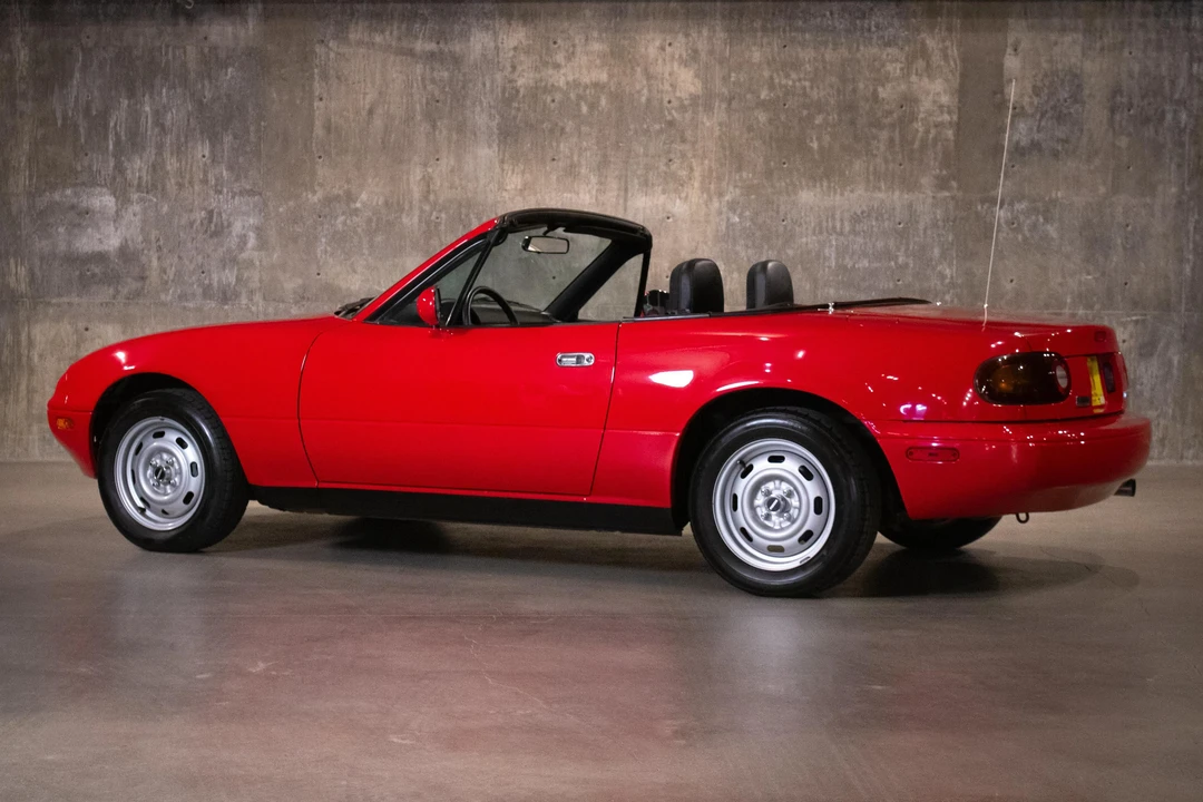 1990 Mazda NA MX-5 Miata - Image 17 of 31