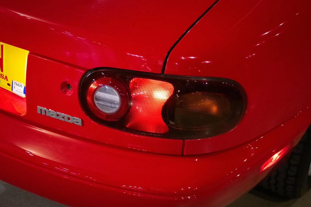 1990 Mazda NA MX-5 Miata - Image 22 of 31