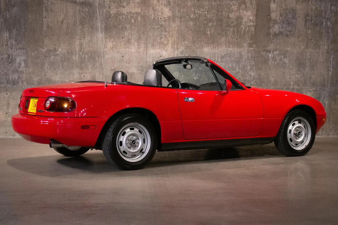 1990 Mazda NA MX-5 Miata - Image 24 of 31