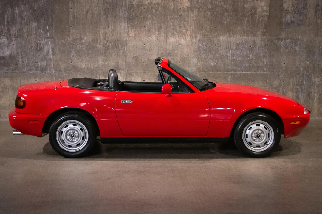1990 Mazda NA MX-5 Miata - Image 25 of 31