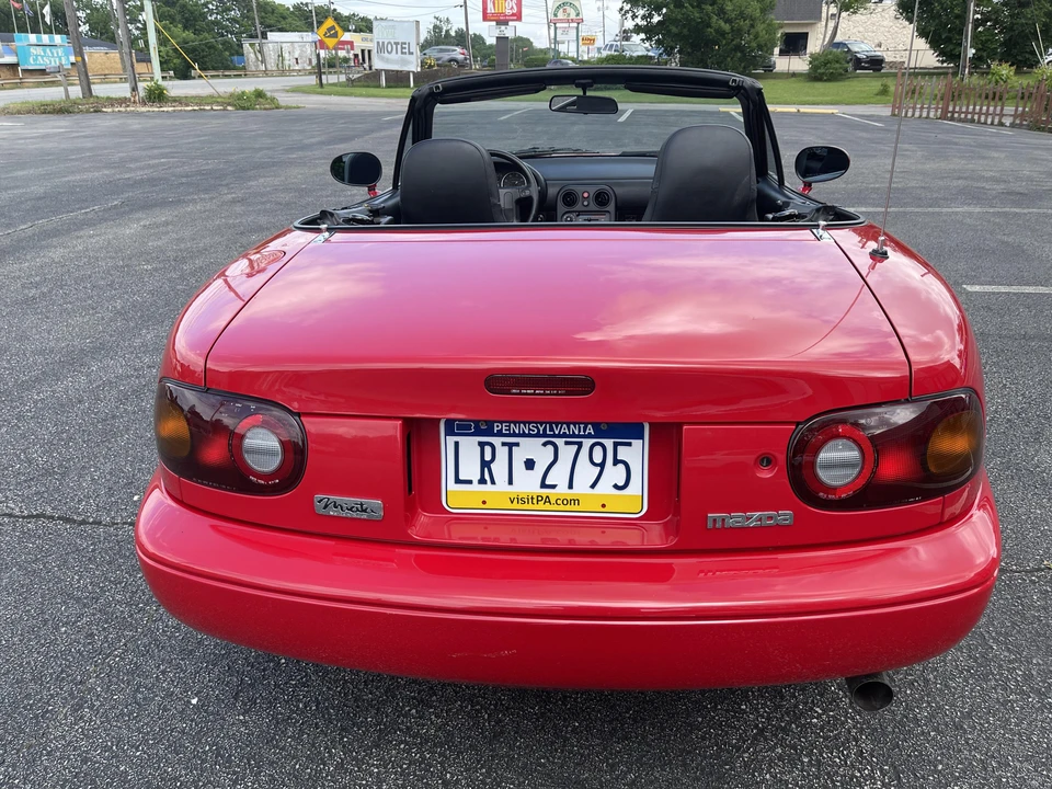 1990 Mazda NA MX-5 Miata - Image 11 of 31