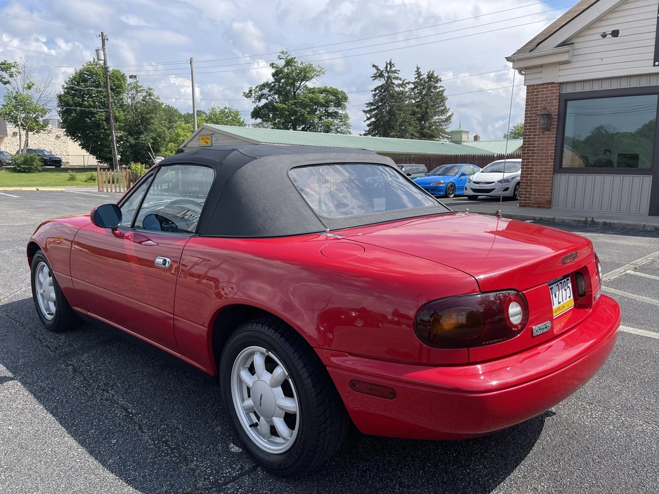 1990 Mazda NA MX-5 Miata - Image 18 of 31