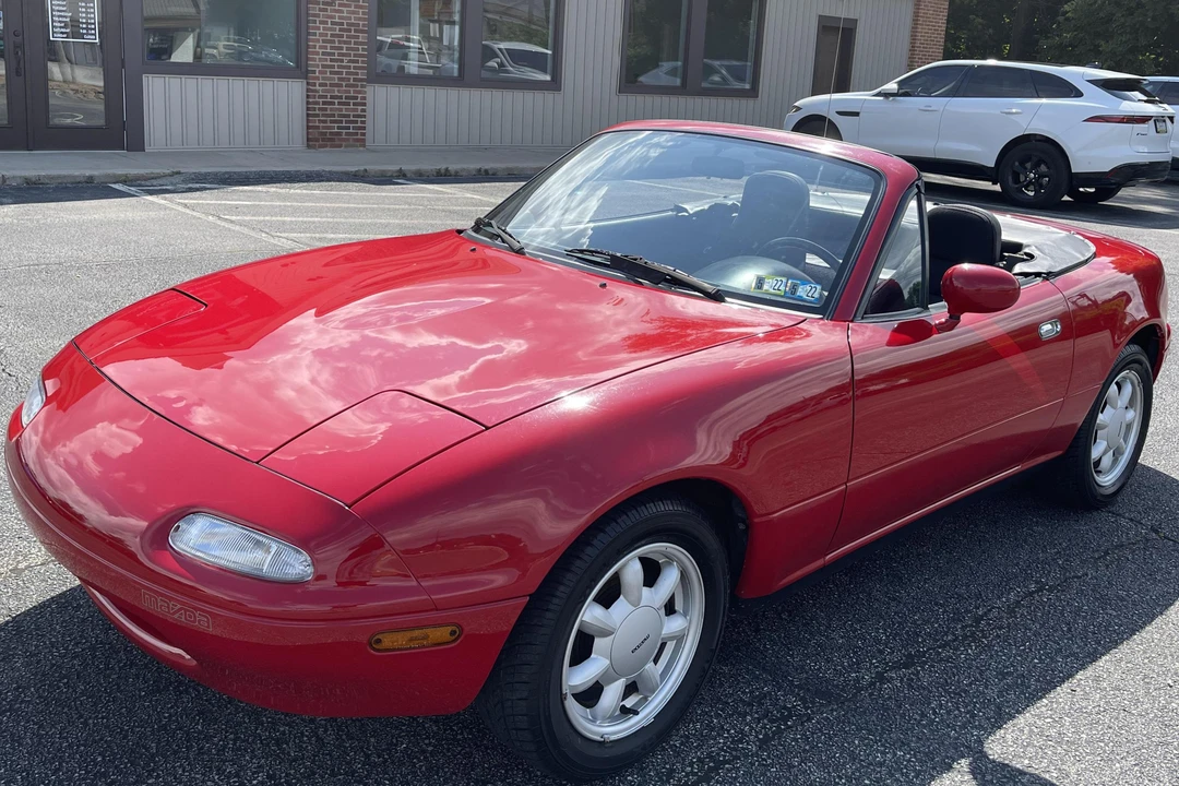 1990 Mazda NA MX-5 Miata - Image 2 of 31