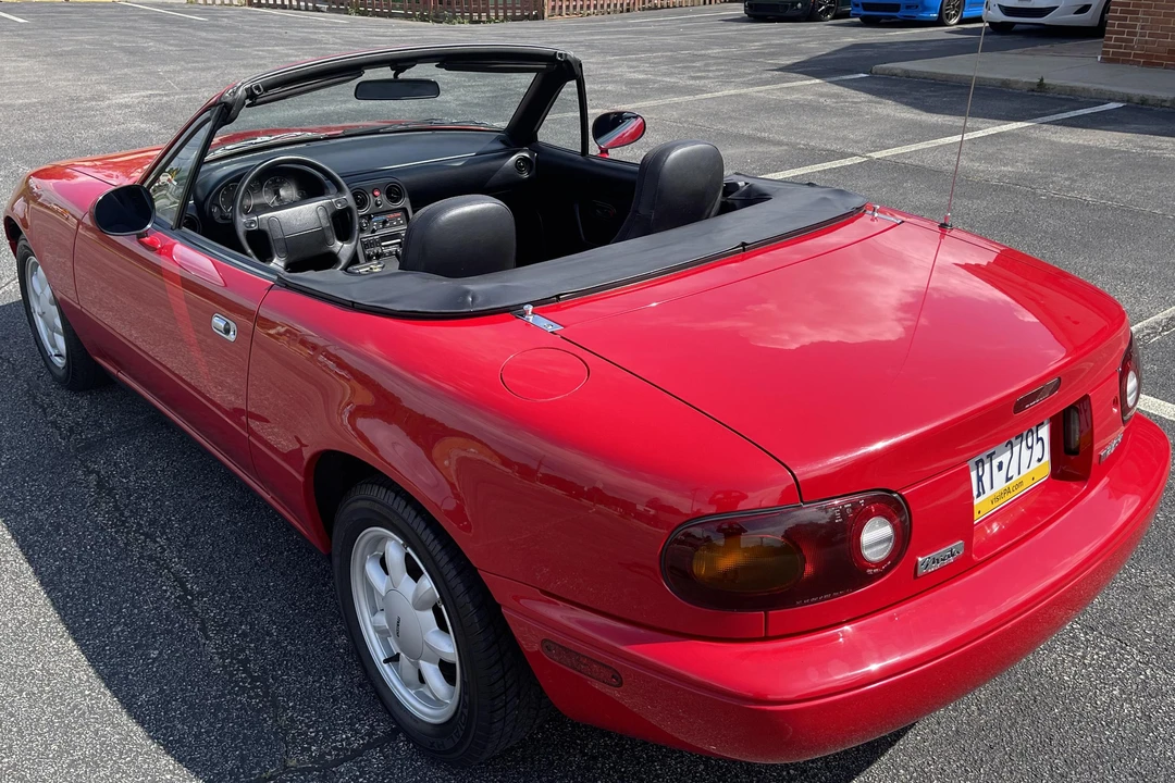 1990 Mazda NA MX-5 Miata - Image 3 of 31