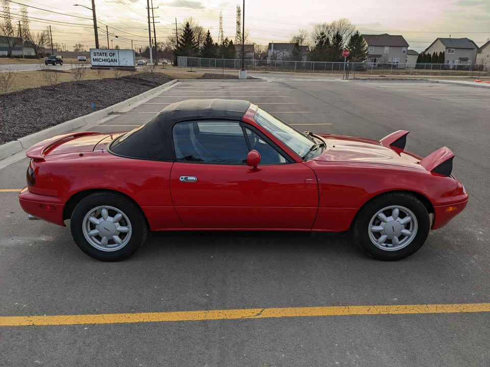 1990 Mazda NA MX-5 Miata - Image 30 of 31